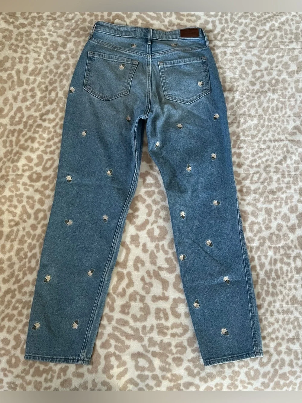 Hollister Ultra High Rise Mom Jeans with Floral Embroidery, Size 5 - Picture 2 of 6